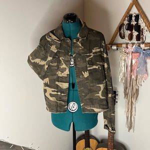 Camo jacket with dragon!